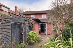 Photo 24- click for photo gallery